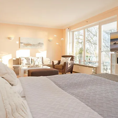Meerblick Und Golf Apartment
